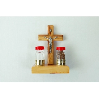 Olive Wood Crucifix wit..