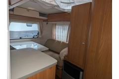 Eriba Touring 320 touring caravan mover 2012