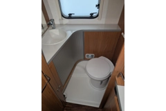 Eriba Touring 320 touring caravan mover 2012