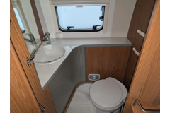 Eriba Touring 320 touring caravan mover 2012