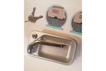 Eriba door lock 1 part. Outside with 2 keys Old style. Eriba door lock 1 part. Outside with 2 keys Old style.