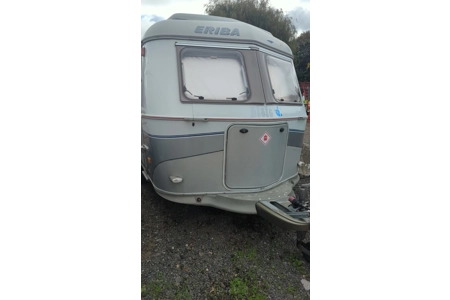 2004 Eriba Touring Familia 310 GT