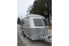 SOLD 2024 Eriba Touring Triton 430. AWNING