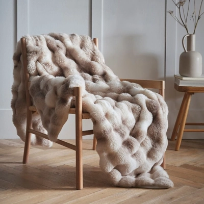 Luxurious Faux Fur Throw Taupe
