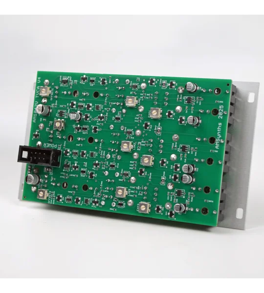 AM1042 Triple VCA