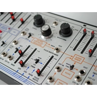 DIODE-01 Mono Synth DIODE-01 Mono Synth