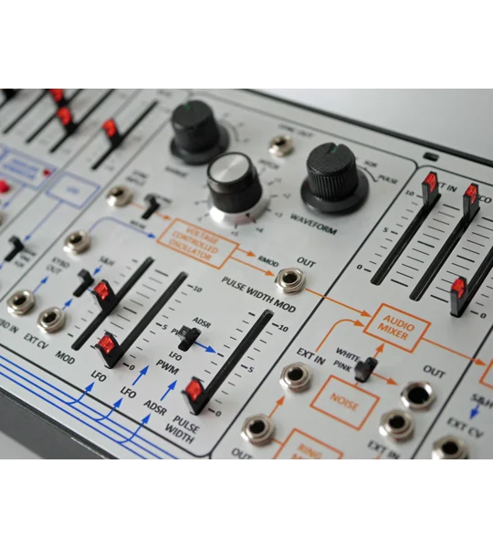 DIODE-01 Mono Synth
