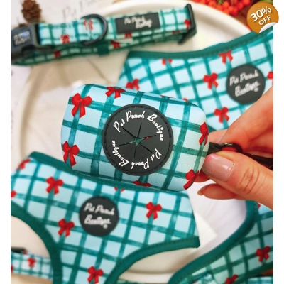Festive Plaid Christmas Dog Poo Bag Holder