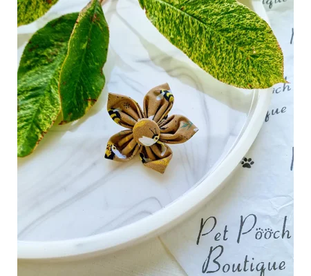 Honey Bumble Bee Flower Collar Attachment