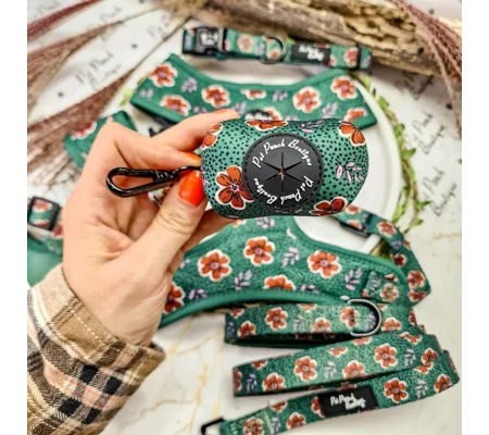 Wild Green Poppy Poo Bag Holder