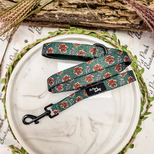 Wild Green Poppy Lead - Reversible