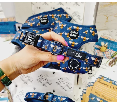 Blue Buzzy Bumble Bee Dog Collar