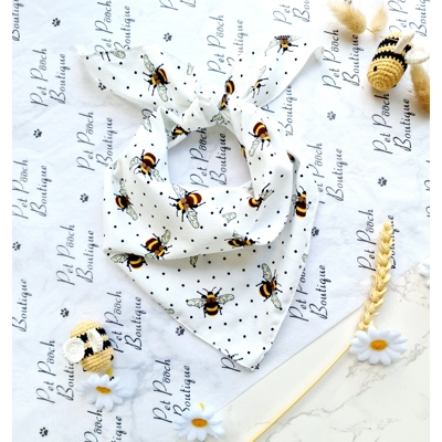 White Ivy Cord Bumble Bee Polka Dots Dog Bandana White Ivy Cord Bumble Bee Polka Dots Dog Bandana
