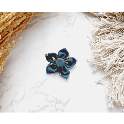 Emerald Green Leopard Flower Collar Attachment Emerald Green Leopard Flower Collar Attachment