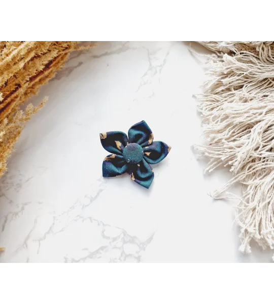 Emerald Green Leopard Flower Collar Attachment