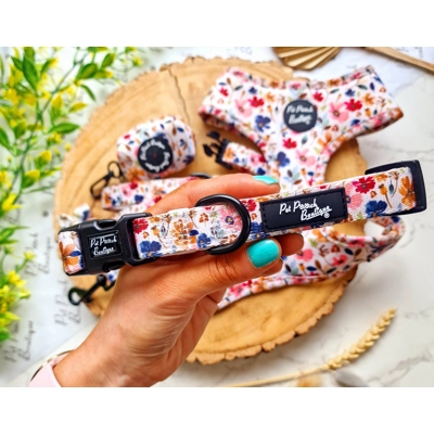 Little Enchanted Meadows Floral Dog Collar - OPTIONAL Flow.. Little Enchanted Meadows Floral Dog Collar - OPTIONAL Flow..