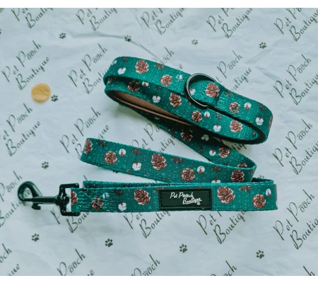 Forest Fir Cone Dog Lead - Reversible
