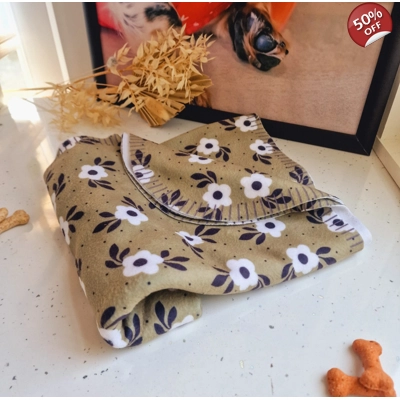 Green Meadow Daisy Fleece Dog Blanket