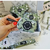 Green Meadow Daisy Poo Bag Holder