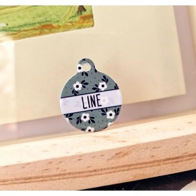 Green Meadow Daisy Custom ID Dog Tag - NEW STYLE Green Meadow Daisy Custom ID Dog Tag - NEW STYLE