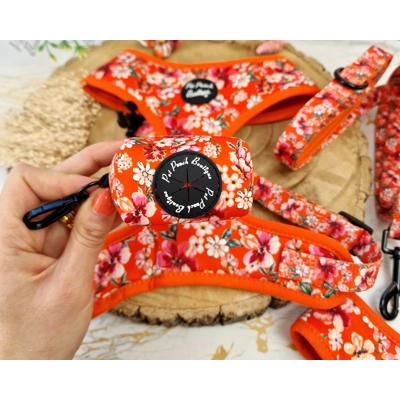 Sweet Marmalade Blossom Floral Poo Bag Holder Sweet Marmalade Blossom Floral Poo Bag Holder