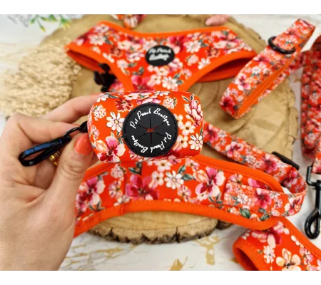 Sweet Marmalade Blossom Floral Poo Bag Holder