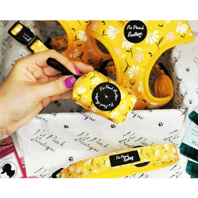 Sunshine Daisy Poo Bag Holder Sunshine Daisy Poo Bag Holder