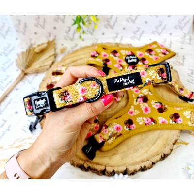 Vintage Yellow Buttercup Peonies Dog Collar Vintage Yellow Buttercup Peonies Dog Collar
