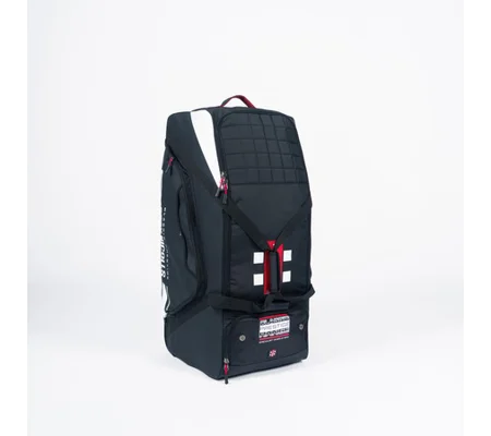Gray-Nicolls Prestige Wheelie Bag