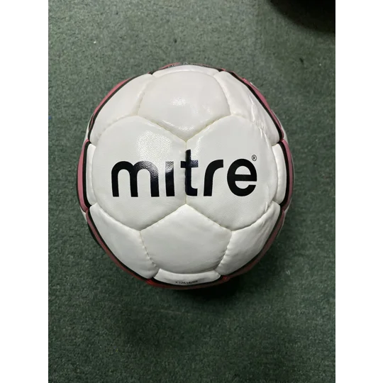 Clearance Mitre Cosmic Matchball Size 4