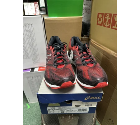 Asics Gel-Nimbus 19 Size 9UK- Black/Vermilion