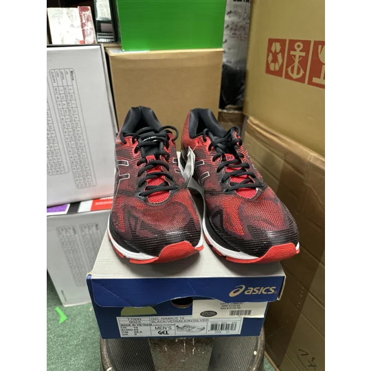 Asics Gel-Nimbus 19 Size 9UK- Black/Vermilion