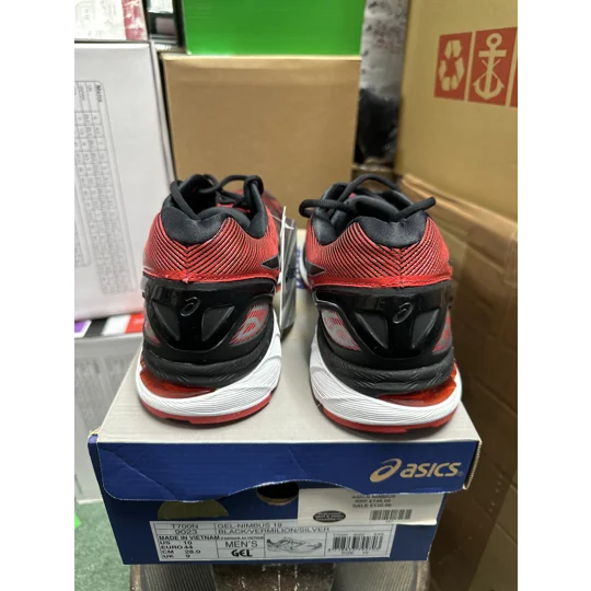 Asics Gel-Nimbus 19 Size 9UK- Black/Vermilion