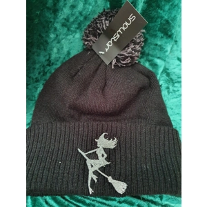 Witch beanie - embroidered