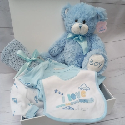 Baby boy gift hamper