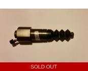 Clutch slave cylinder to fit all 240 740 940 and..