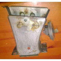 LHS front bumper bracket