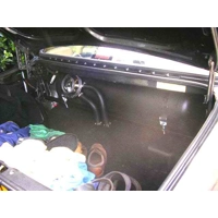 240 and 740 Saloon over axle tank with valve