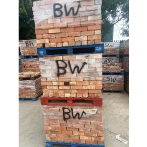 RECLAIMED IMPERIAL WIRECUT BRICKS