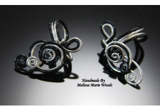 Treble Clef Ear Cuff