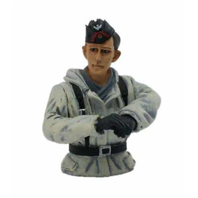 Torro figures 1/16 Tank Driver Winter Camouflage