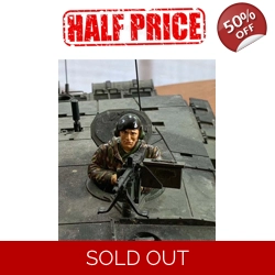 1 x British tank crew tank figure with Beret 1/1..