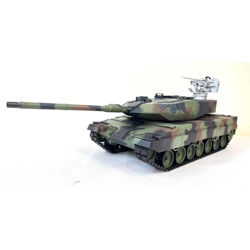 1/16 RC Tank Heng Long Leopard 2 with Functional Metal Wea..