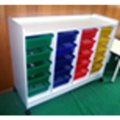 White shelf c/w 20 trays