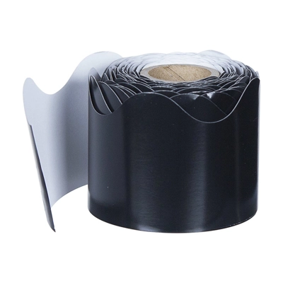 Black Rolled Scalloped Borders