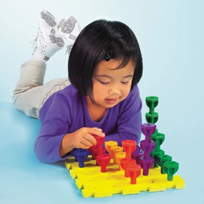 Rainbow Peg Play™ Activity Set