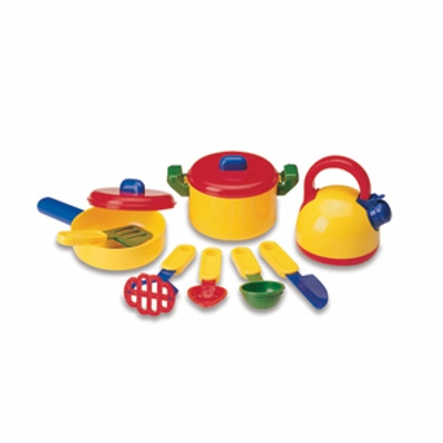 PRETEND & PLAY COOKING SET