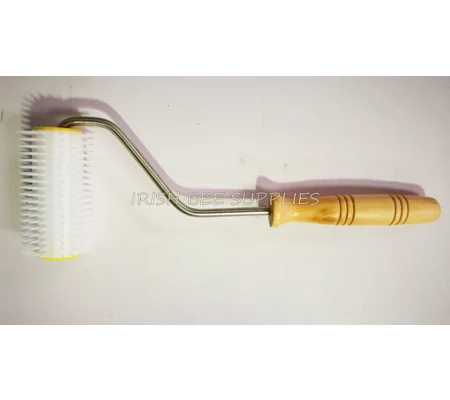 Uncapping Roller