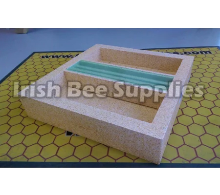 Feeder For Maisemore Hive