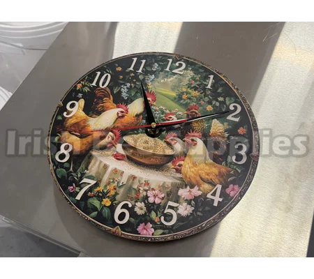 CLOCK HENS